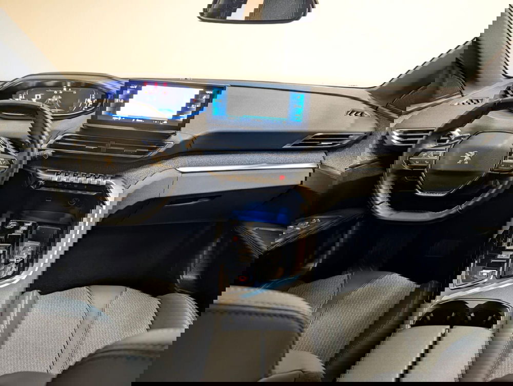 Peugeot 3008 usata a Teramo (16)