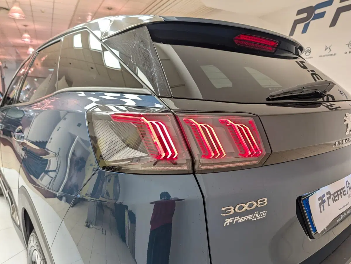 Peugeot 3008 usata a Teramo (9)
