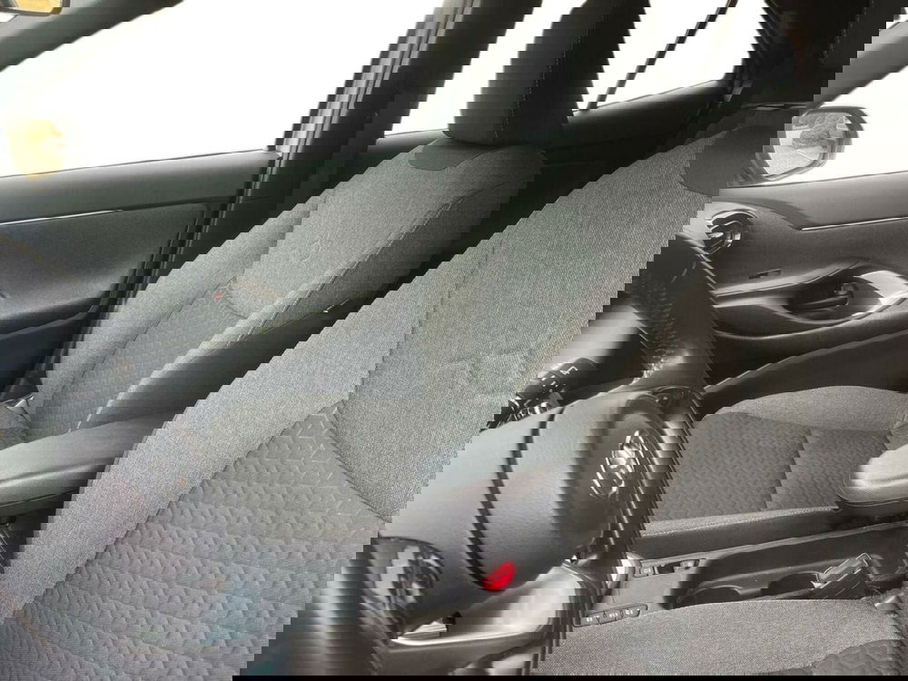 Toyota Yaris Cross usata a Lecco (10)