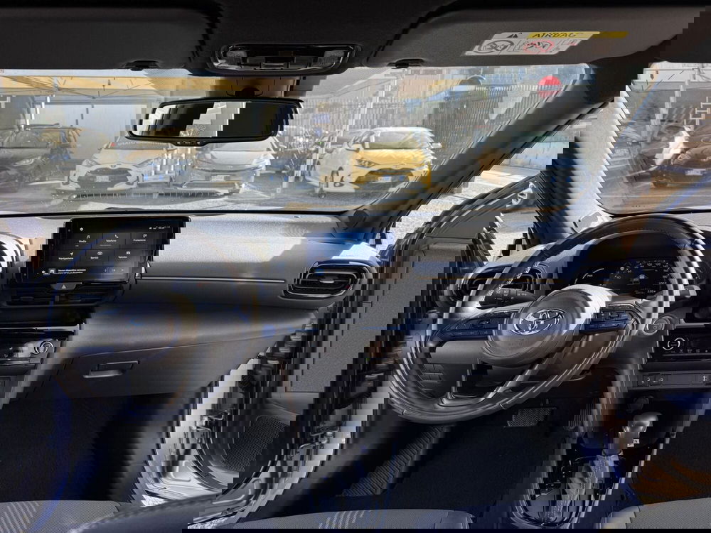 Toyota Yaris Cross usata a Como (8)