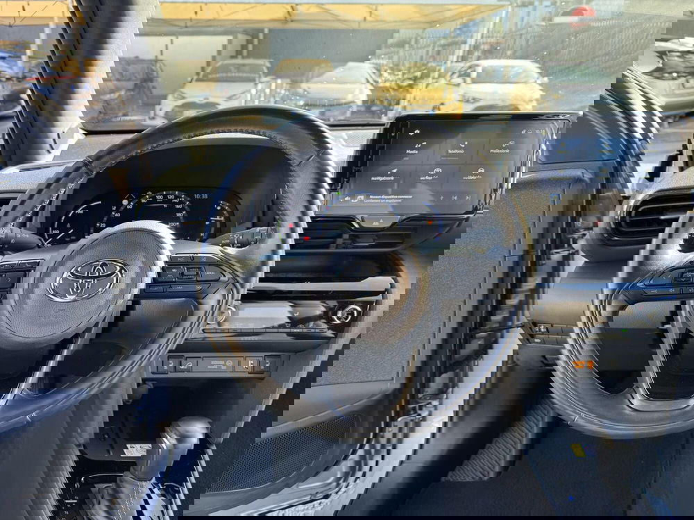 Toyota Yaris Cross usata a Como (9)