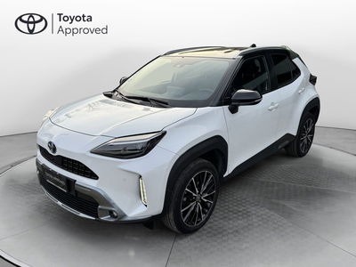 Toyota Yaris Cross 1.5 Hybrid 5p. E-CVT AWD-i Adventure del 2021 usata a Como