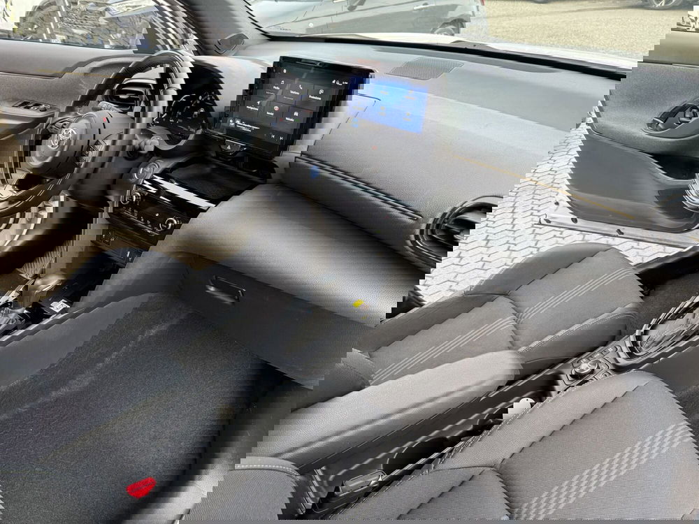 Toyota Yaris Cross usata a Como (5)