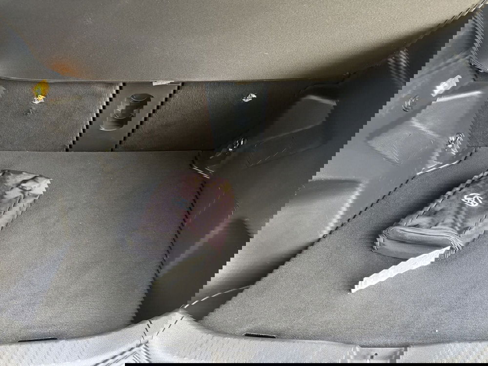 Toyota Yaris Cross usata a Como (9)