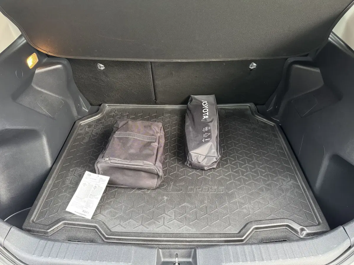 Toyota Yaris Cross usata a Como (11)