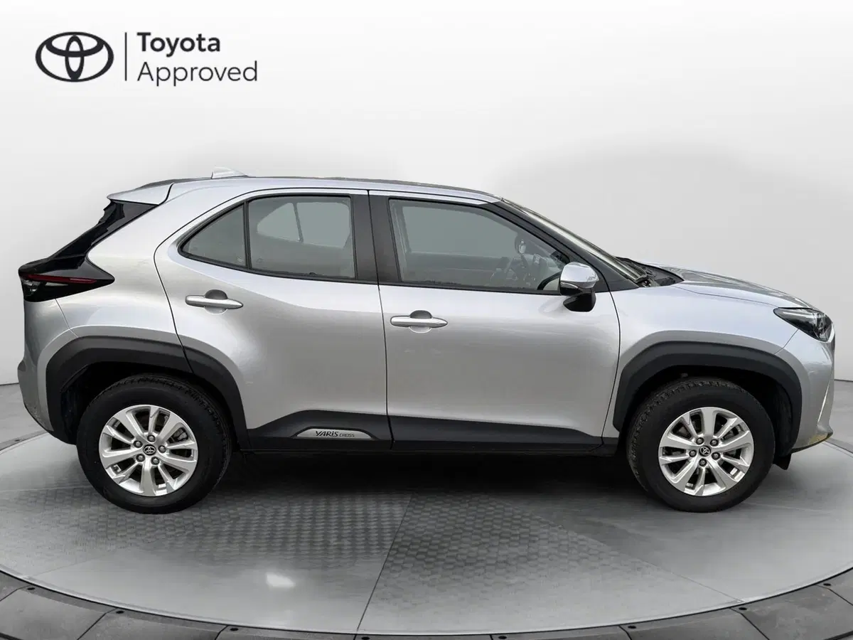 Toyota Yaris Cross usata a Como (12)