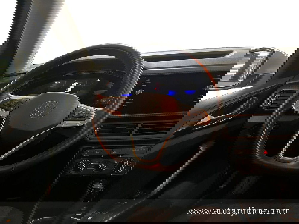 Volkswagen T-Cross usata a Modena (12)