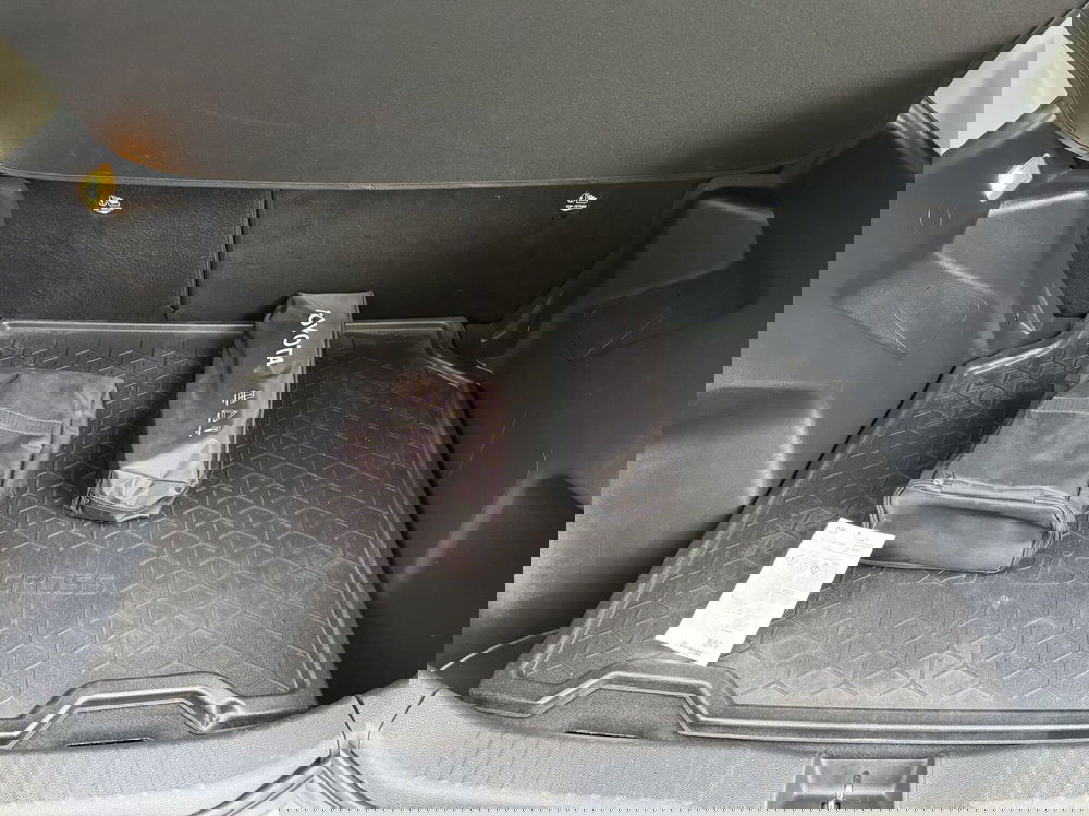 Toyota Yaris Cross usata a Como (11)