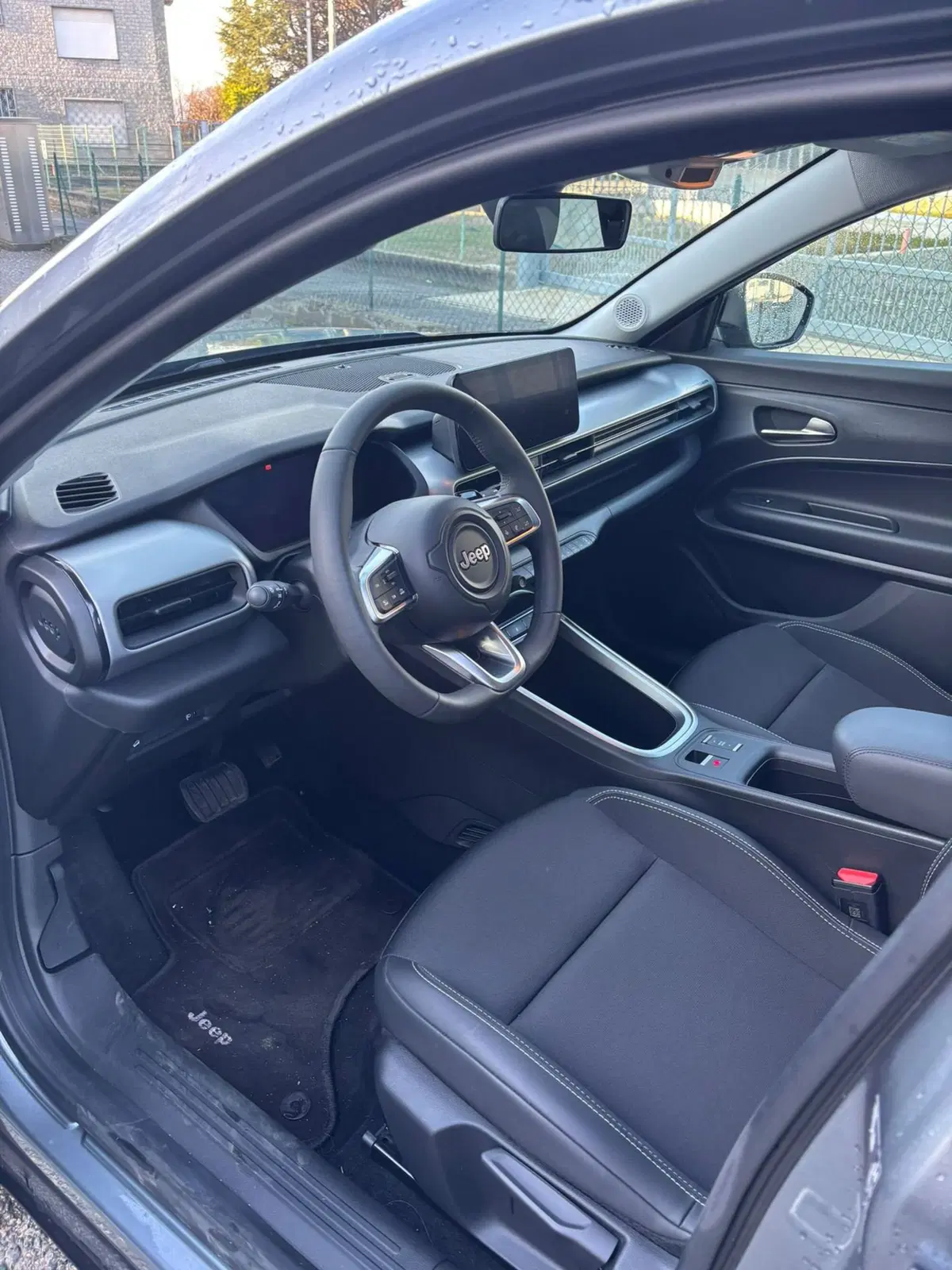 Jeep Avenger usata a Torino (9)