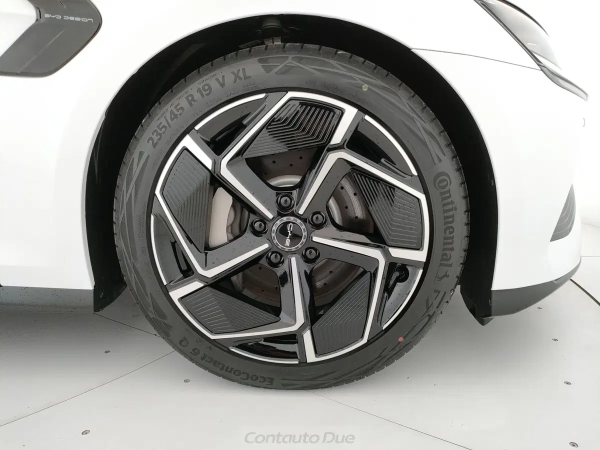 Byd Seal nuova a Caserta (15)