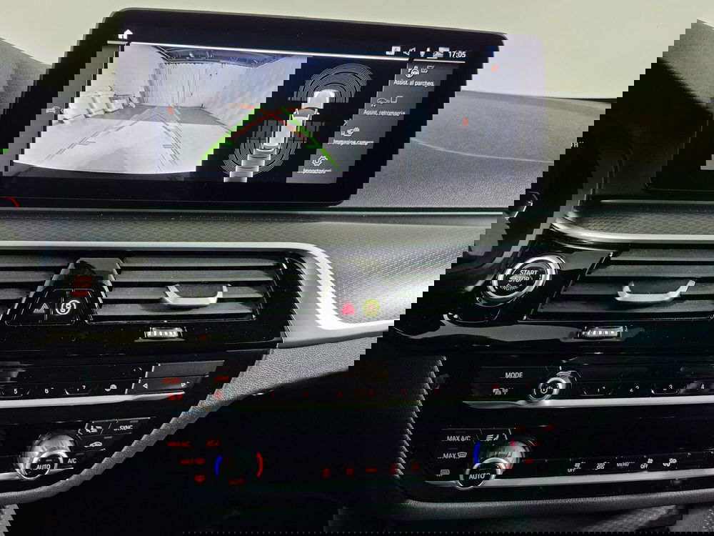 BMW Serie 5 Touring usata a Torino (16)