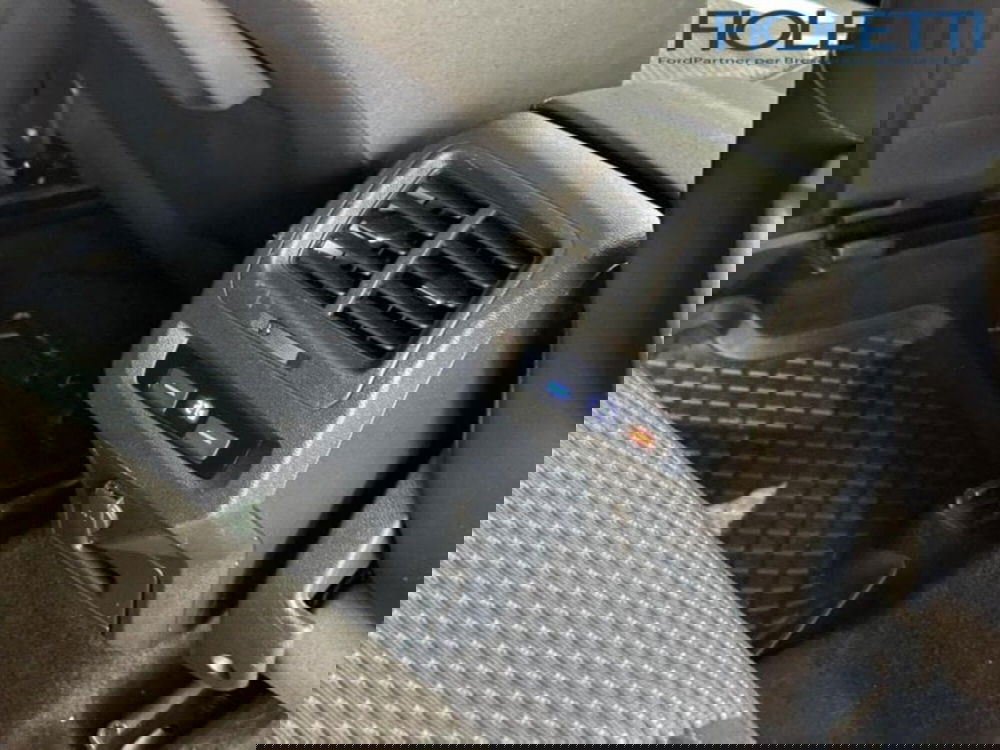 Volkswagen Touran usata a Brescia (17)