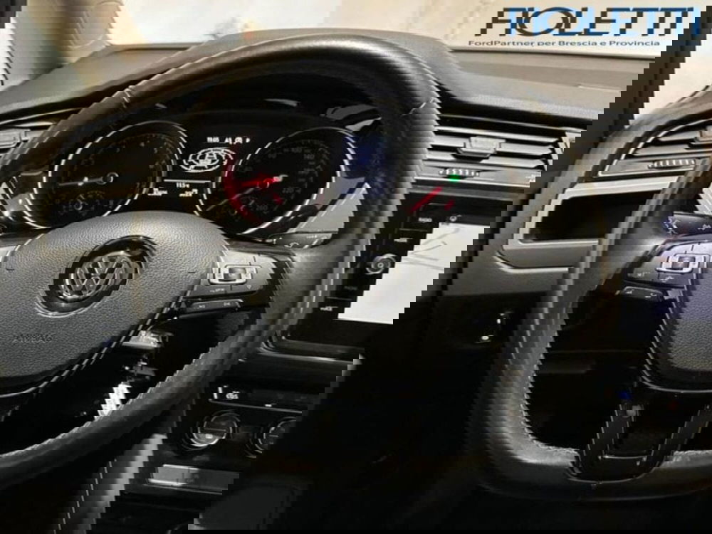 Volkswagen Touran usata a Brescia (6)