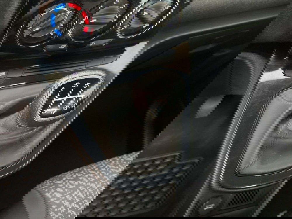 Lancia Ypsilon usata a Torino (13)