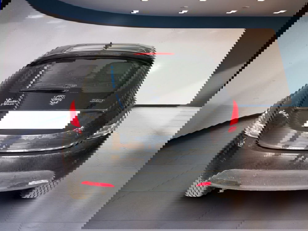 Lancia Ypsilon usata a Torino (5)