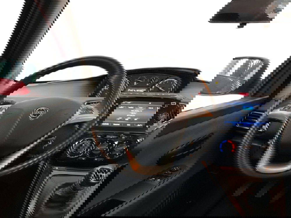Lancia Ypsilon usata a Torino (11)