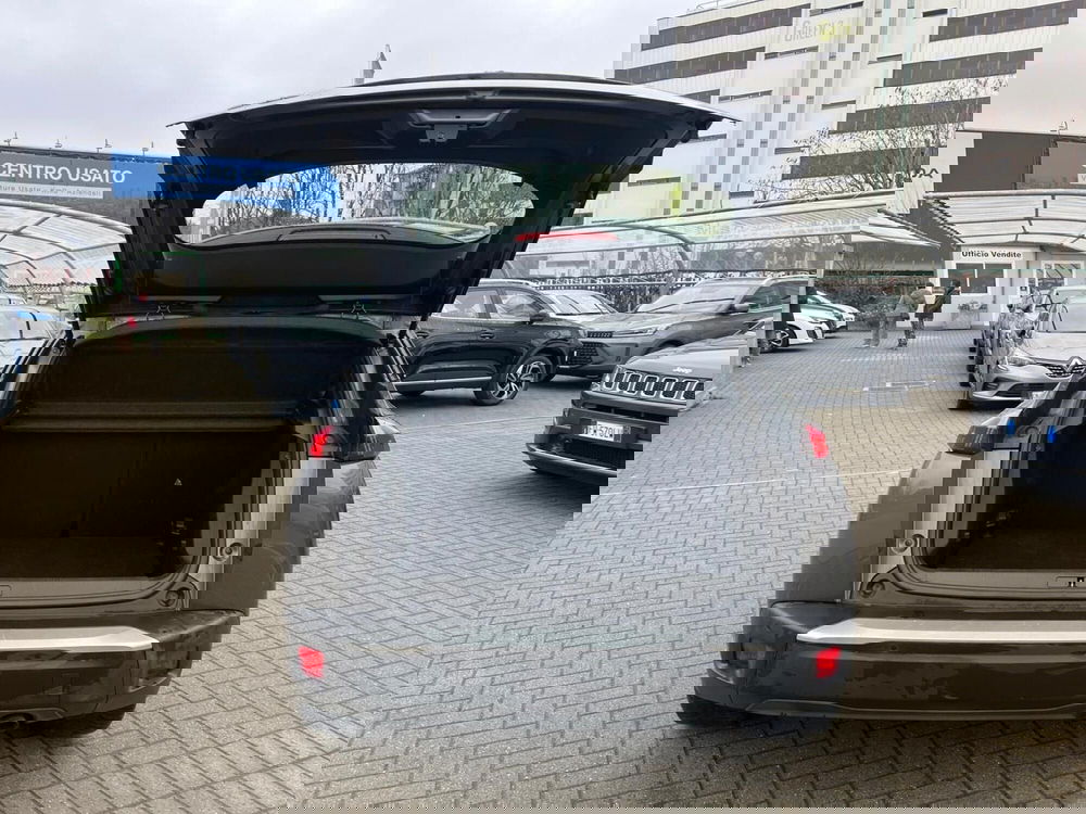 Peugeot 2008 usata a Milano (11)