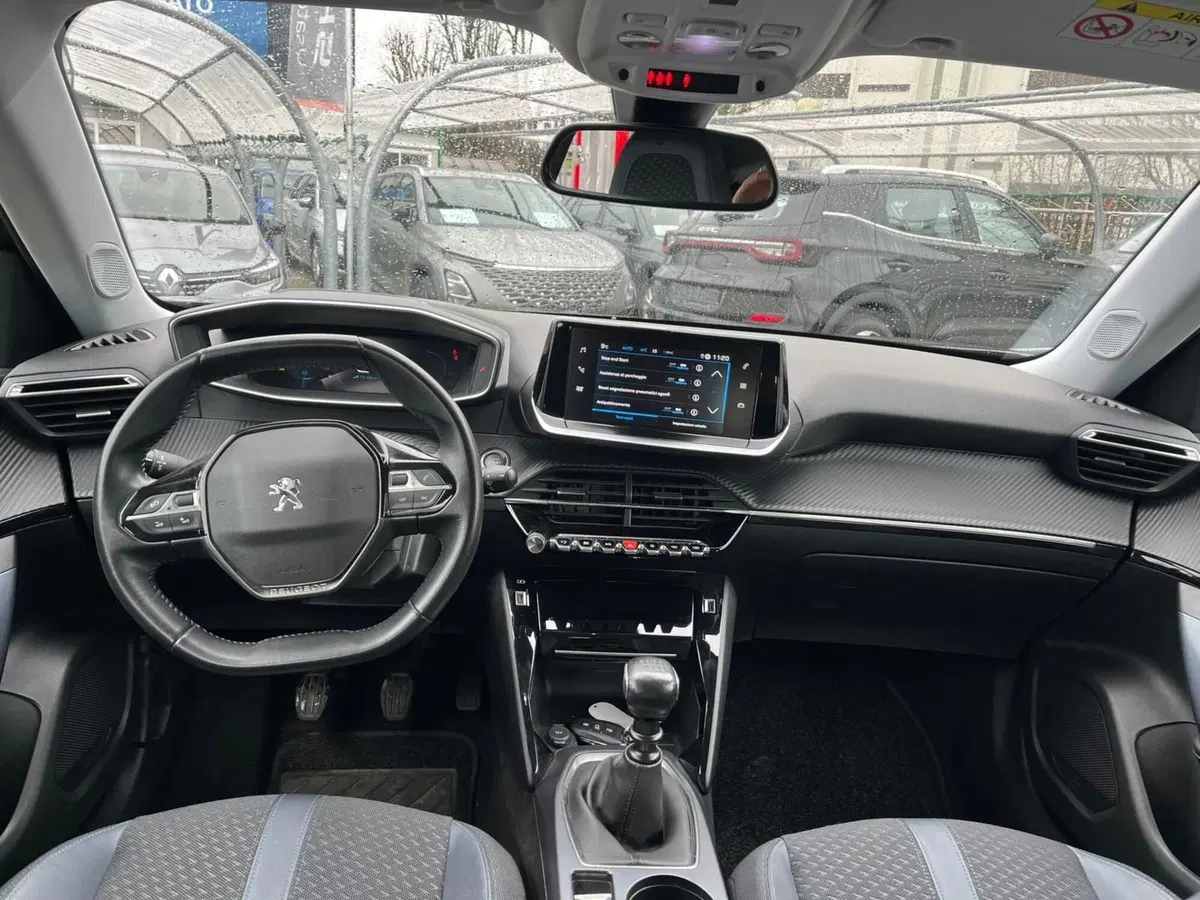 Peugeot 2008 usata a Milano (17)