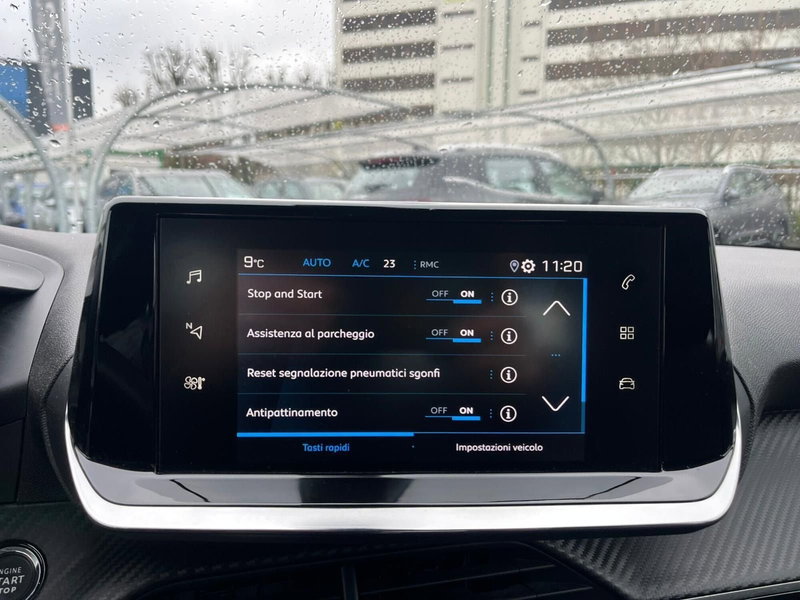 Peugeot 2008 usata a Milano (18)