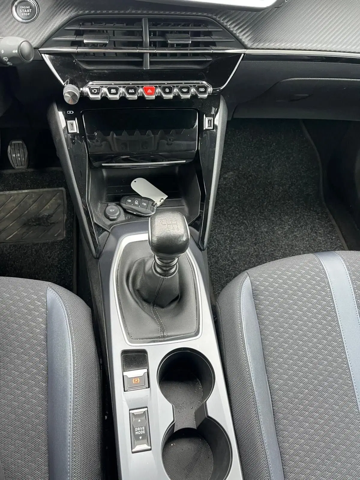 Peugeot 2008 usata a Milano (19)