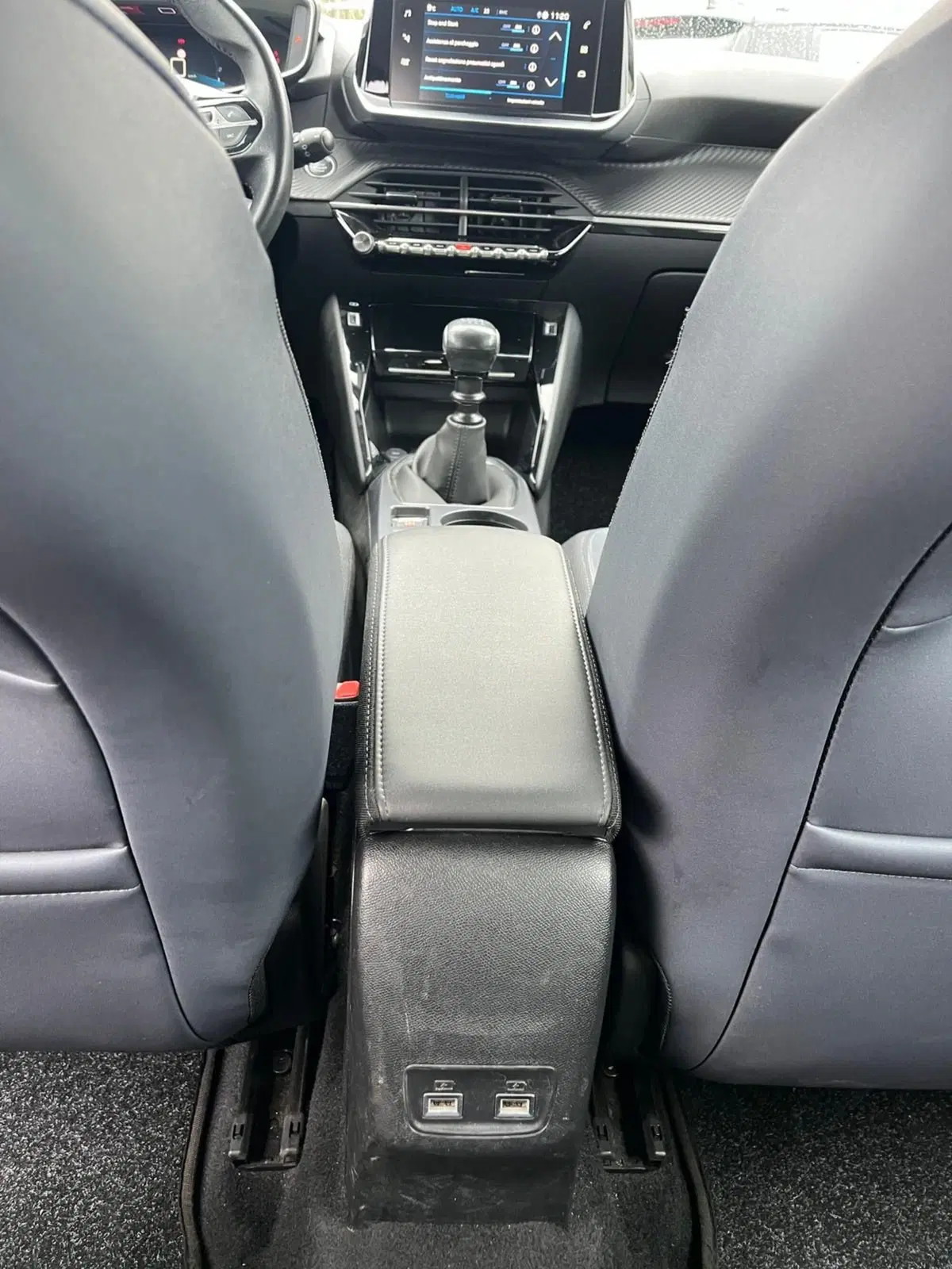 Peugeot 2008 usata a Milano (20)