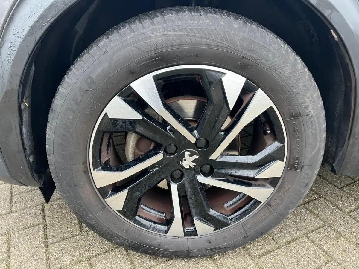 Peugeot 2008 usata a Milano (7)