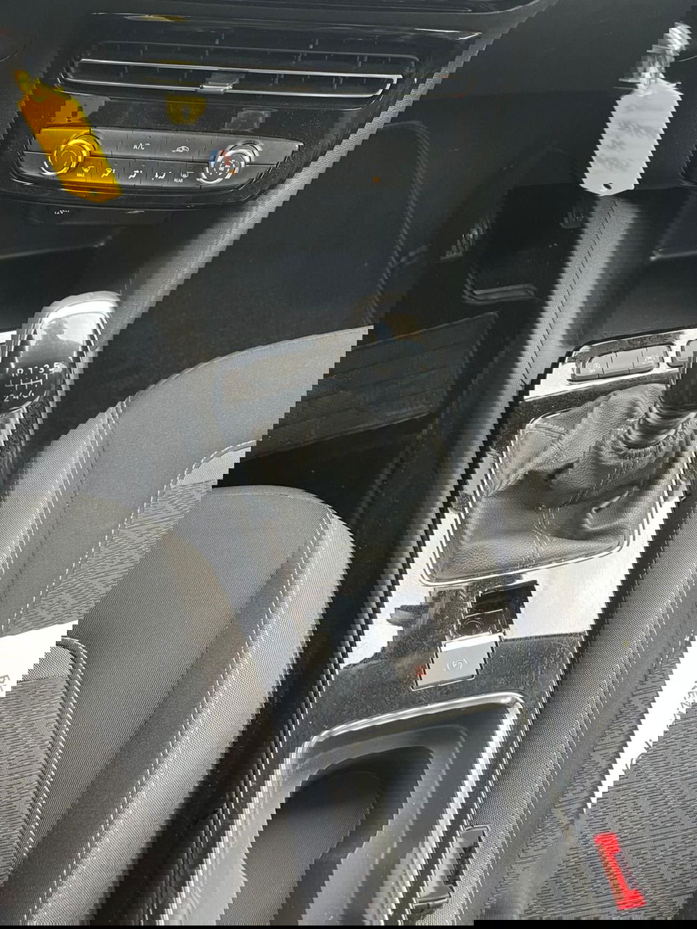 Opel Mokka usata a Milano (19)