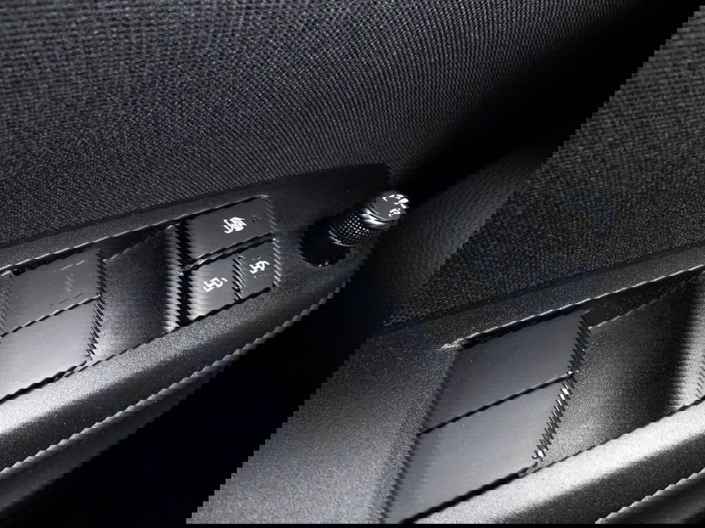 Toyota Yaris nuova a Treviso (16)