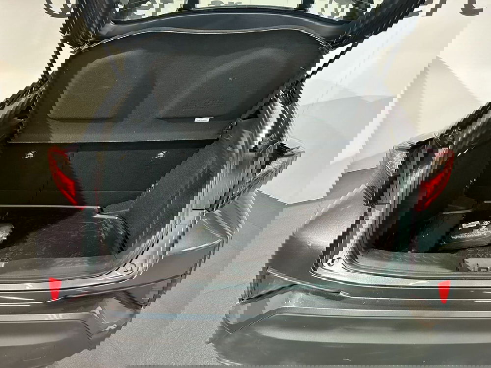 Toyota Toyota C-HR usata a Milano (11)