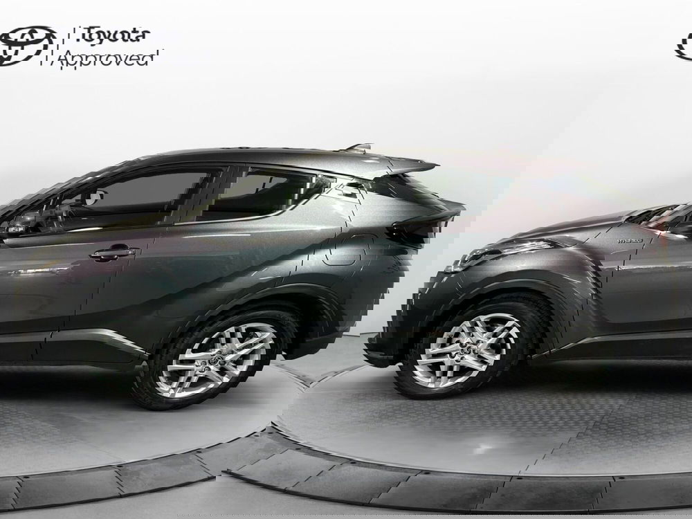 Toyota Toyota C-HR usata a Milano (3)
