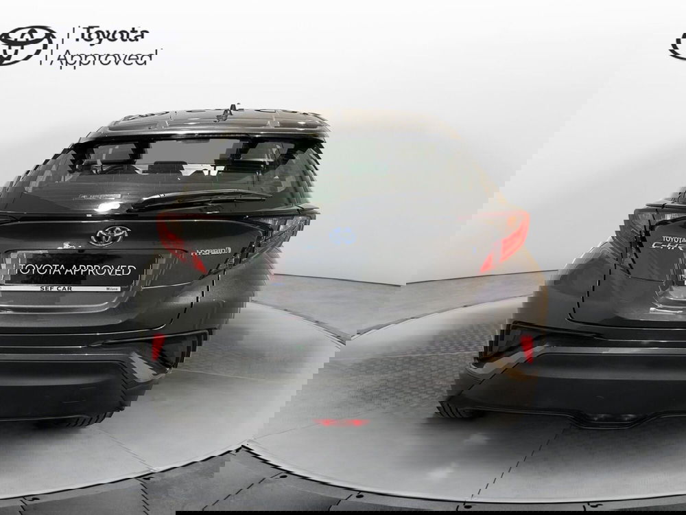 Toyota Toyota C-HR usata a Milano (4)