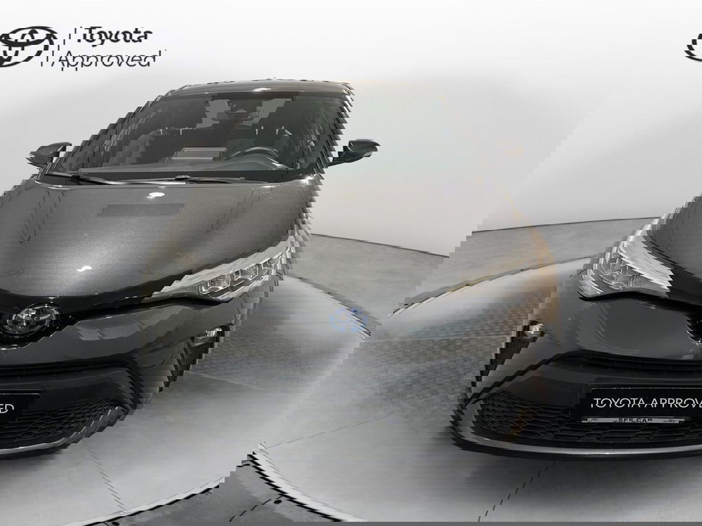 Toyota Toyota C-HR usata a Milano (5)