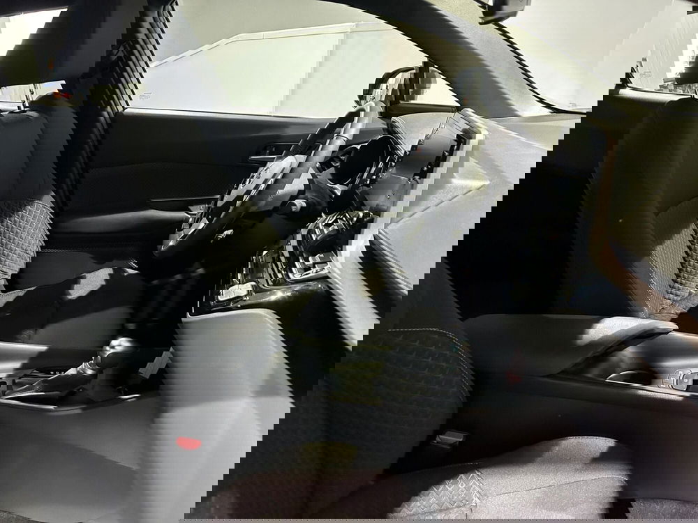 Toyota Toyota C-HR usata a Milano (7)