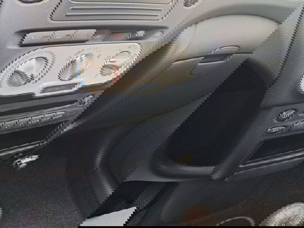 Toyota Yaris usata a Cagliari (17)