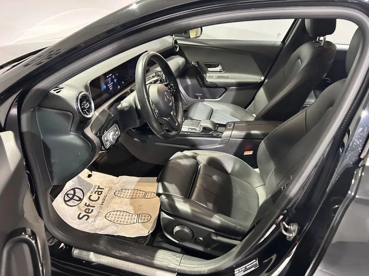 Mercedes-Benz Classe A usata a Milano (11)