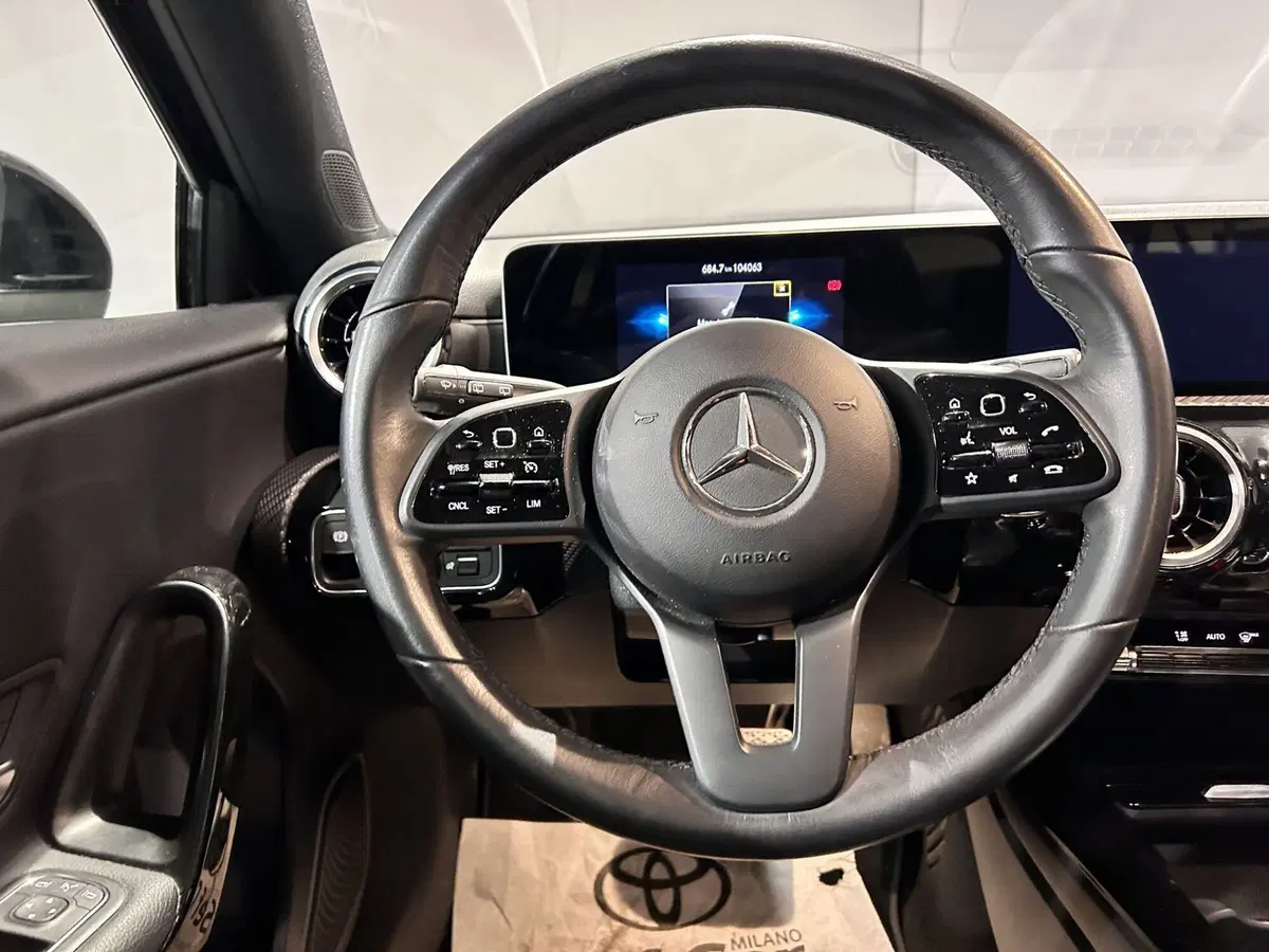 Mercedes-Benz Classe A usata a Milano (8)