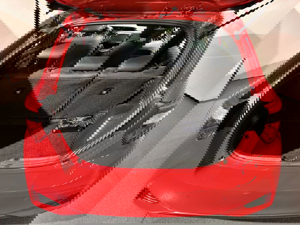 Toyota Yaris usata a Milano (11)