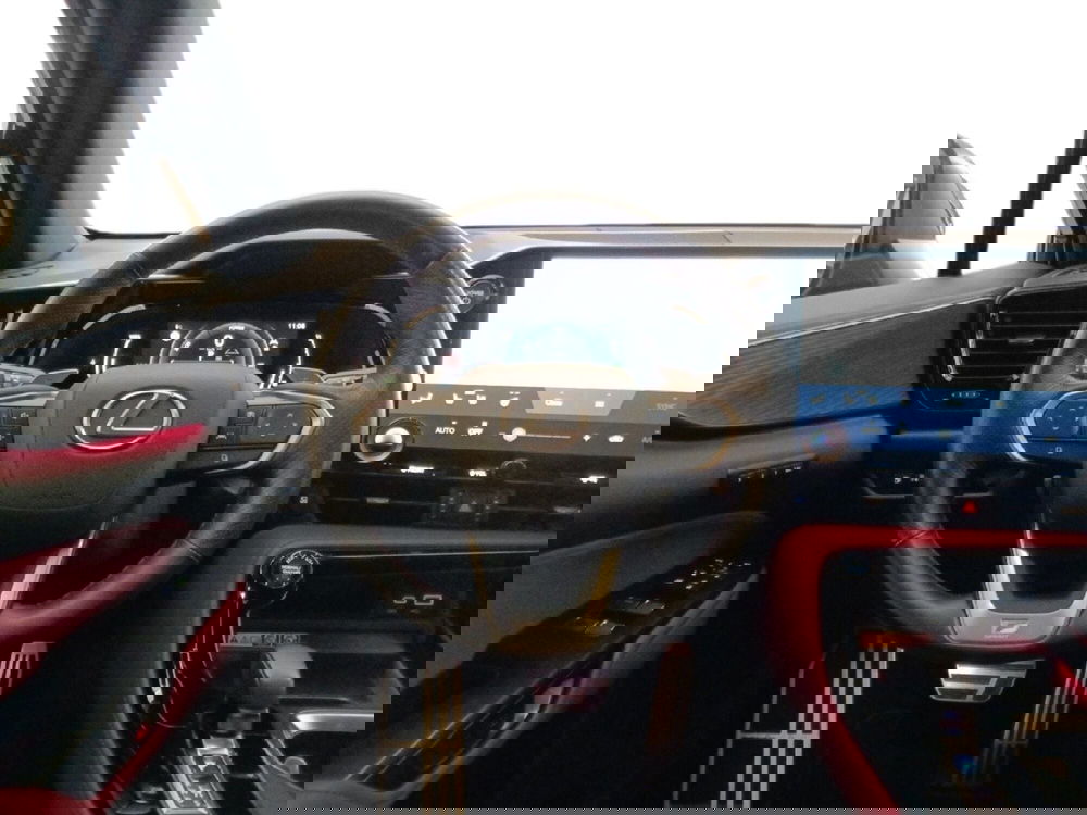 Lexus NX usata a Milano (9)