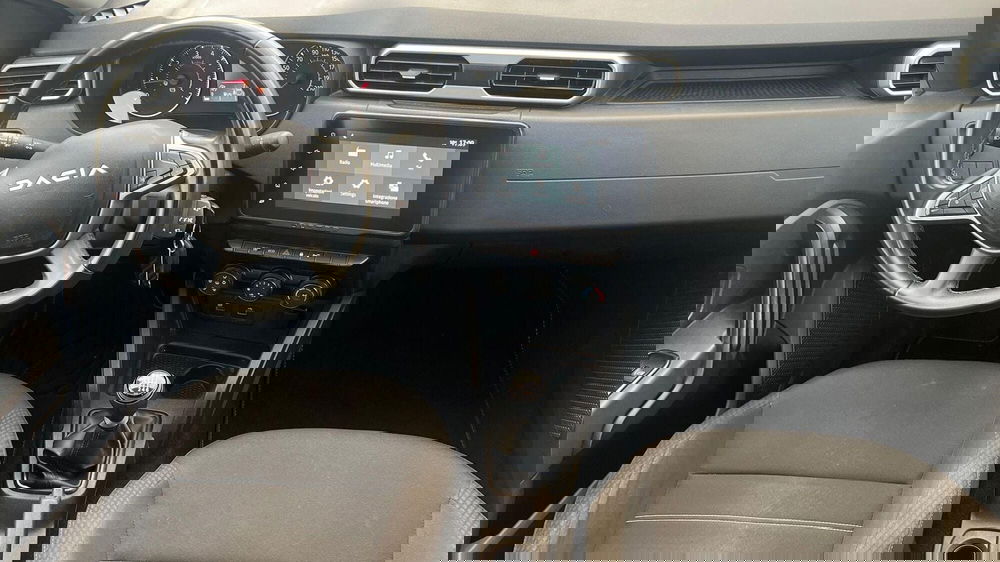 Dacia Duster usata a Viterbo (12)