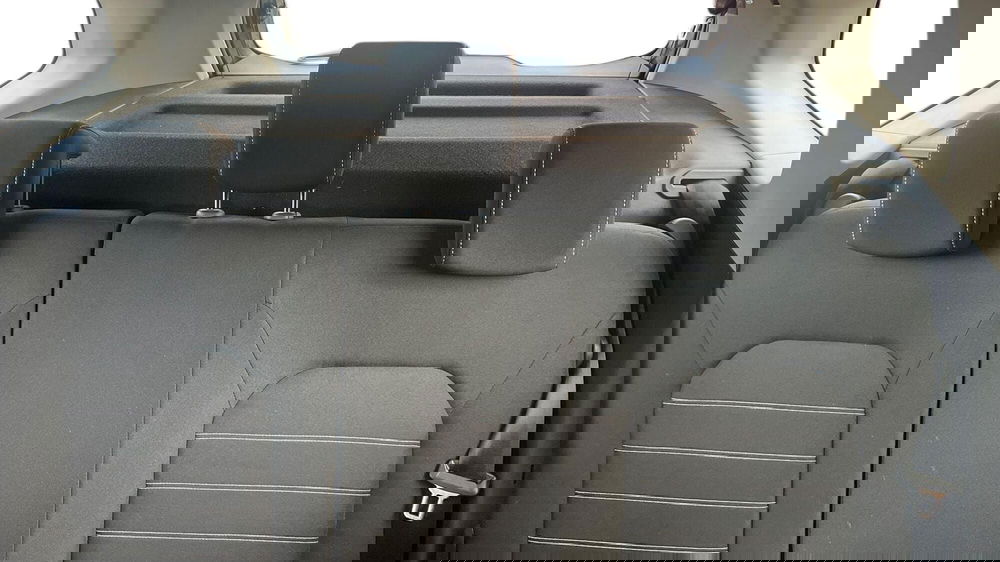 Dacia Duster usata a Viterbo (9)