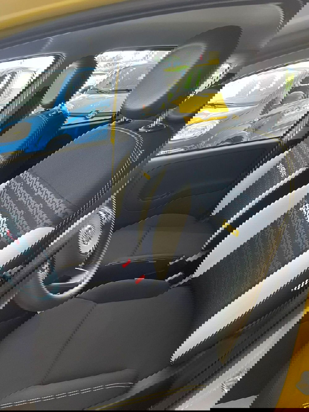 Fiat Panda Cross nuova a Reggio Emilia (8)