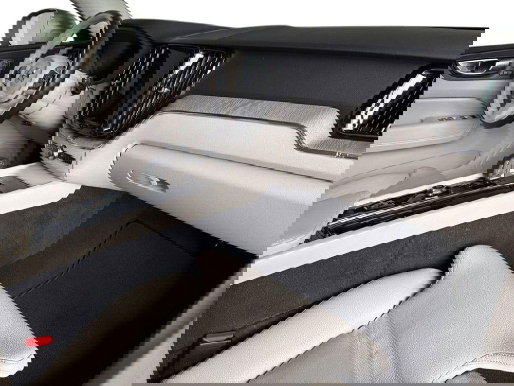 Volvo XC60 usata a Bergamo (15)