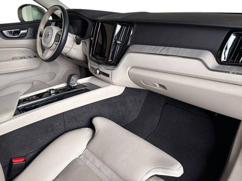 Volvo XC60 usata a Bergamo (15)