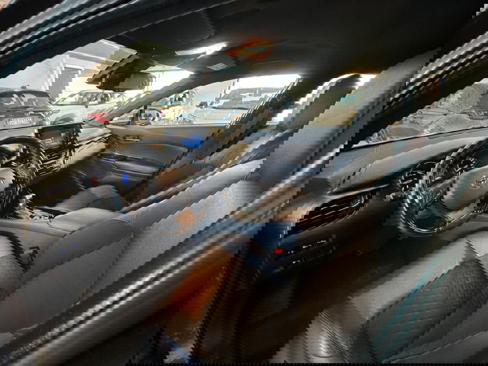 Toyota Toyota C-HR usata a Modena (11)