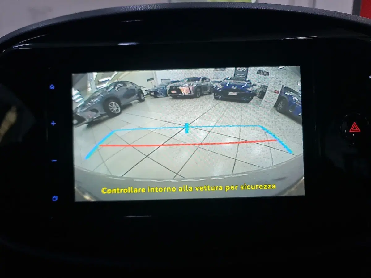 Toyota Aygo X nuova a Bologna (14)