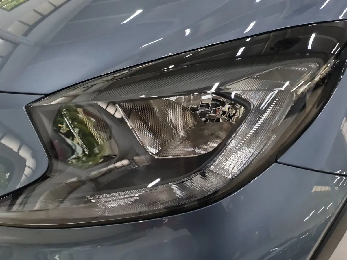 Toyota Aygo X nuova a Bologna (17)