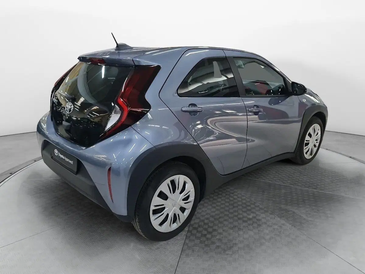 Toyota Aygo X nuova a Bologna (6)