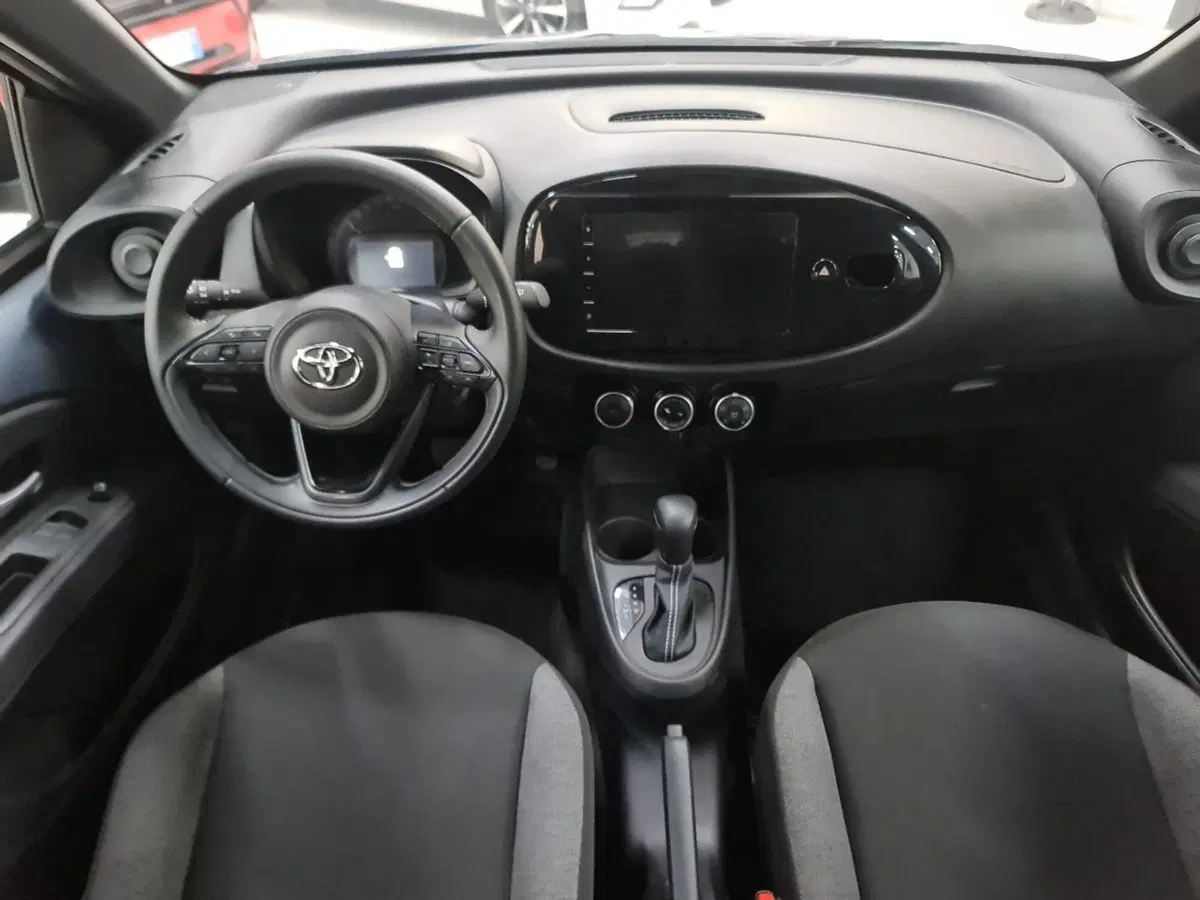 Toyota Aygo X nuova a Bologna (9)