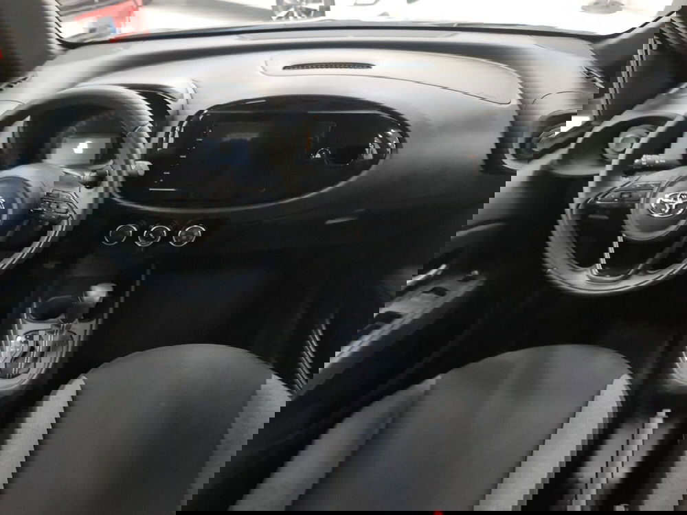 Toyota Aygo X nuova a Bologna (9)