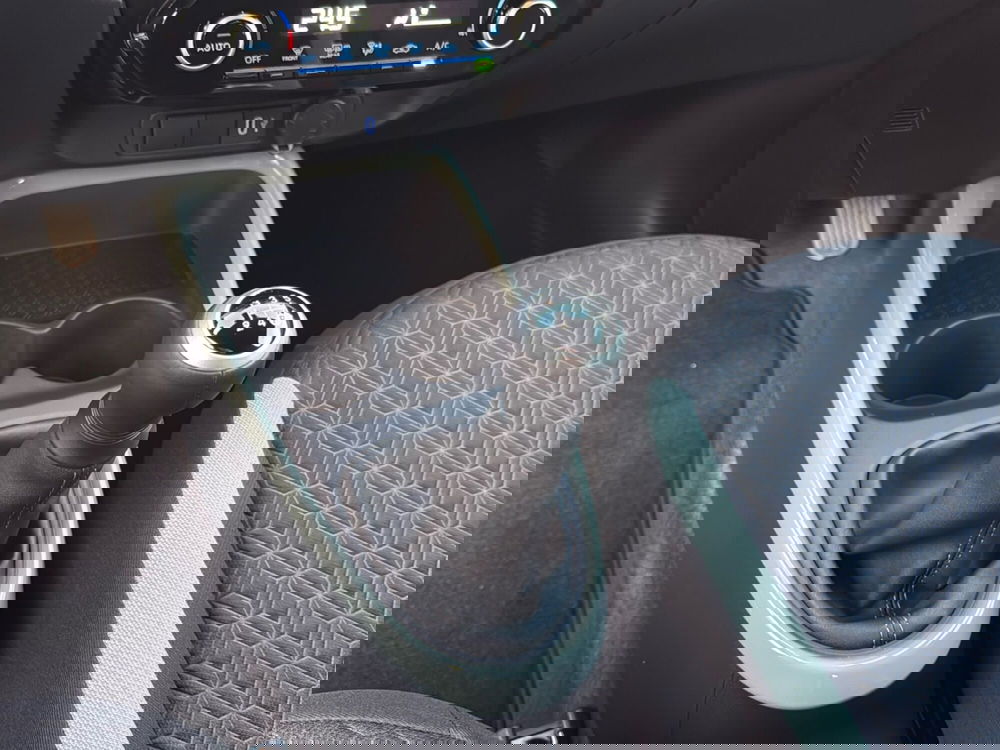 Toyota Aygo X nuova a Bologna (13)